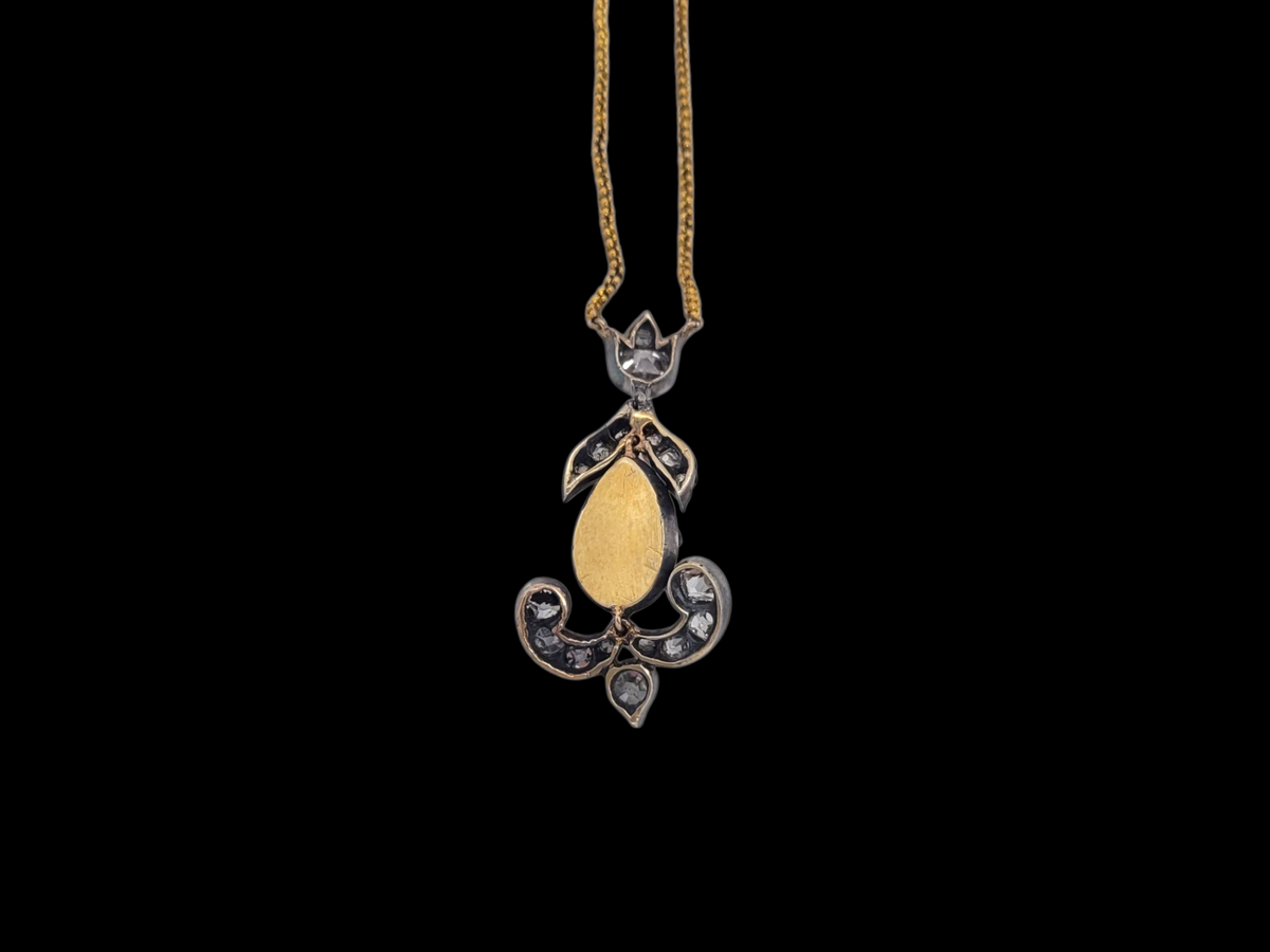 Antique diamond pendant
SKU: 8368