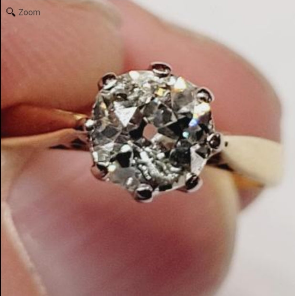Cushion cut diamond engagement ring
SKU: 5053