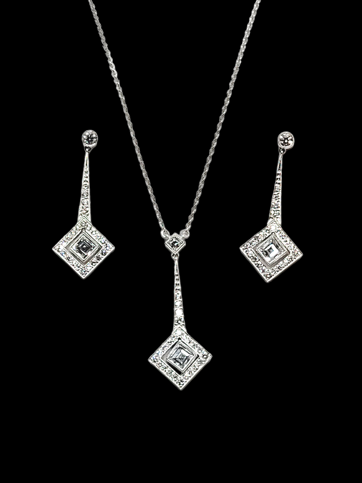 Square diamond and diamond earrings and pendant suite sku 5902