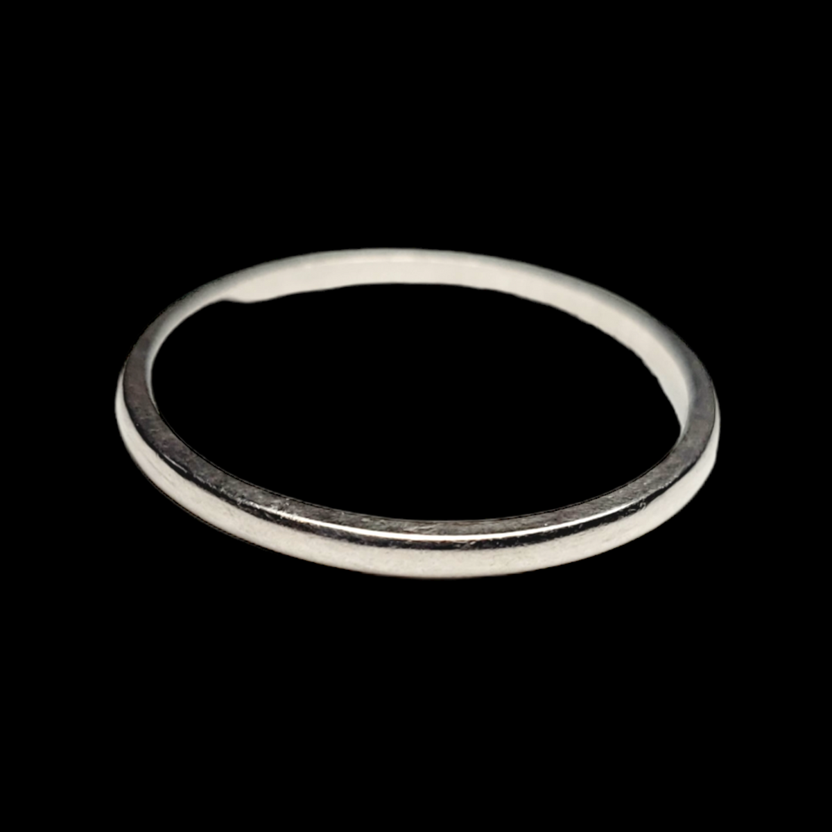 Art deco 1920s platinum wedding band