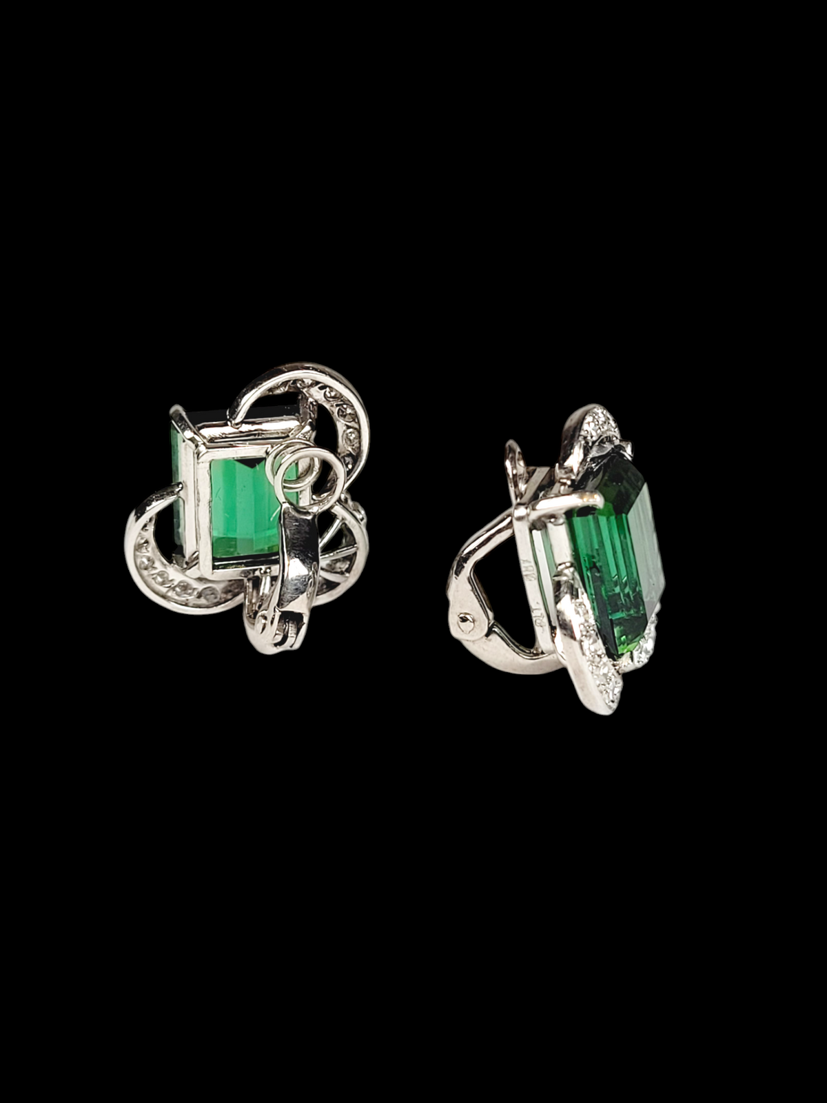 Cool Green tourmaline and diamond earrings
SKU: 7691