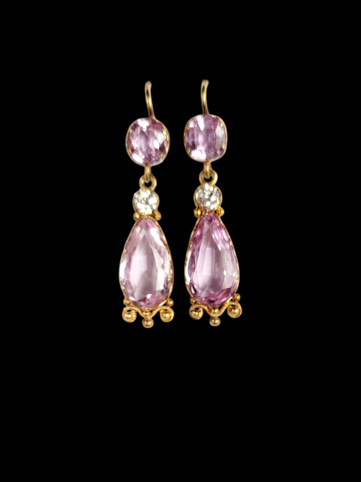 Pair of antique pink topaz drop earrings
SKU: 7777