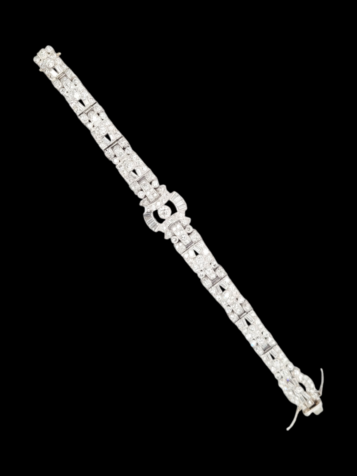 Art deco diamond and baguette diamond bracelet
SKU: 7561