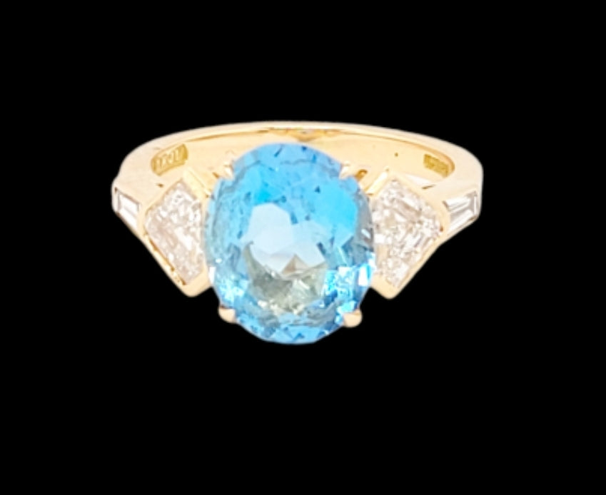 Modern aquamarine and diamond dress ring
SKU: 7194