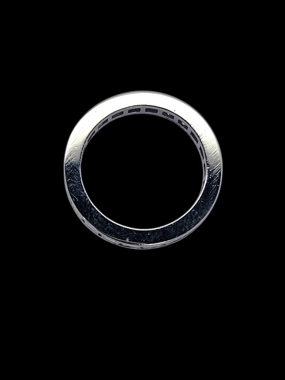Chic square cut diamond full hoop diamond ring
SKU: 8367