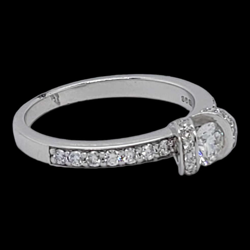 Diamond ribbon ring

SKU: 6596
