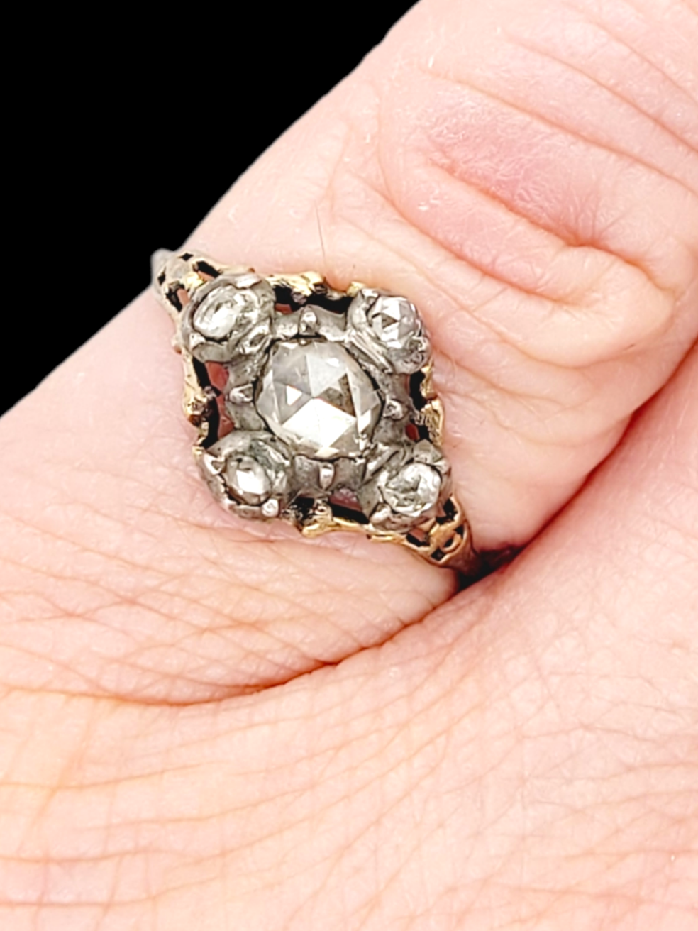 18th century rose diamond foiled ring

SKU: 6554