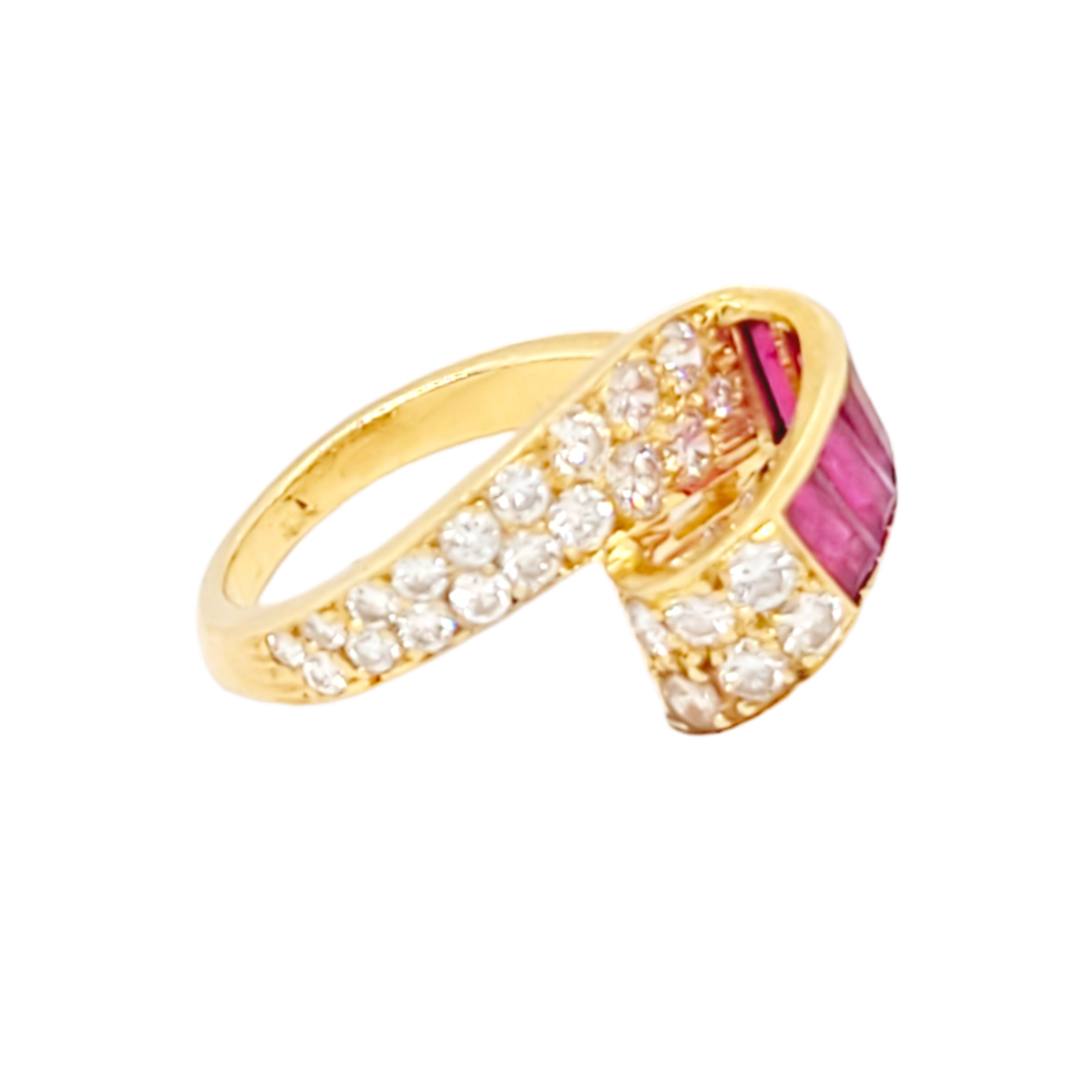 Stylish French ruby and diamond ribbon ring

SKU: 6797