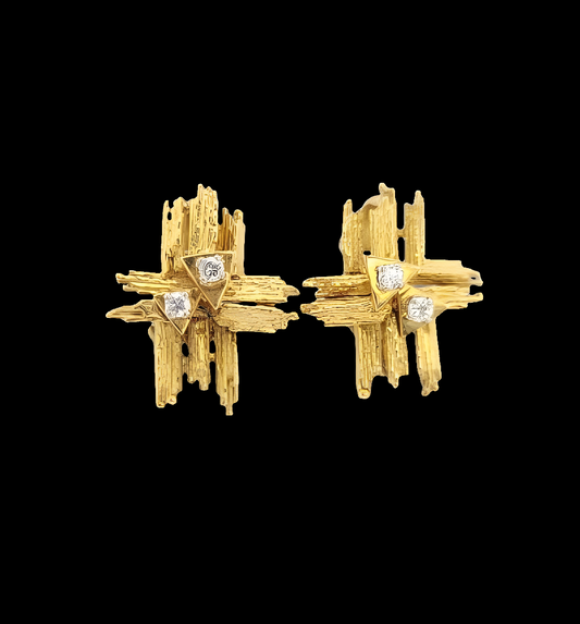 Alan Martin Gard 18ct gold earrings
SKU: 8032