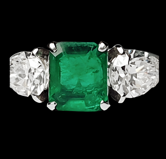 Emerald and pear shaped diamond engagement ring
SKU: 4163