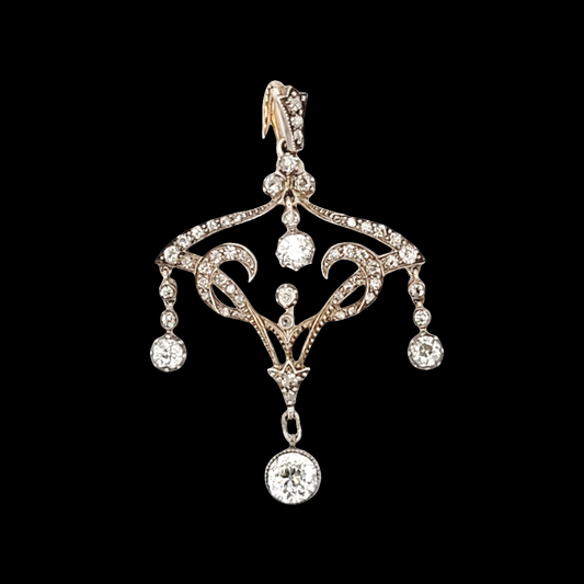 Art nouveau diamond pendant

SKU: 6319