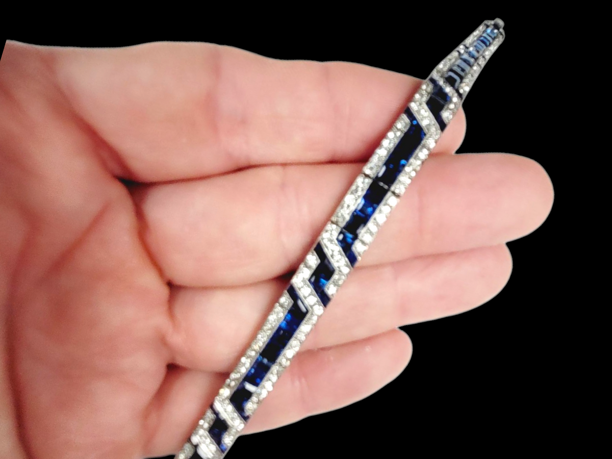 Fine Art deco sapphire and diamond bracelet Mellerio
SKU: 8221