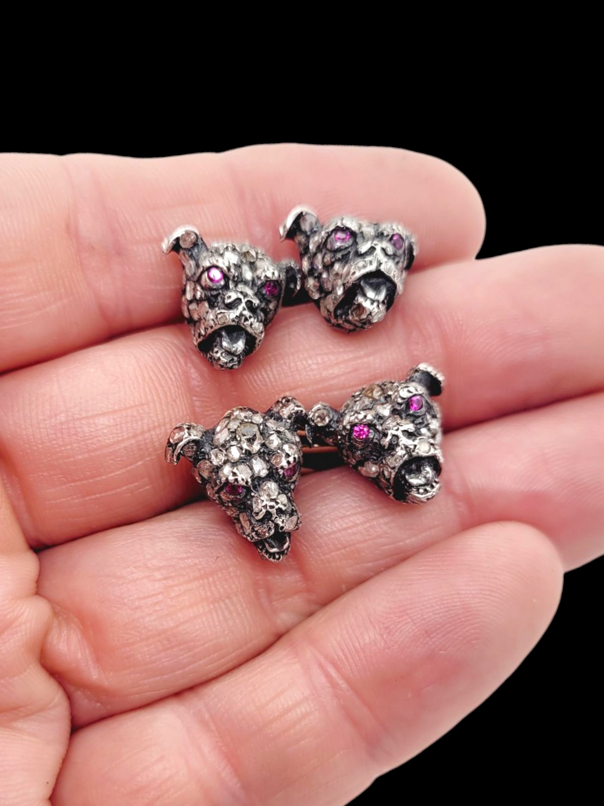 Rose cut diamond Hound dog cufflinks
SKU: 8018