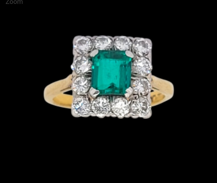 Emerald and diamond cluster engagement ring
SKU: 8194