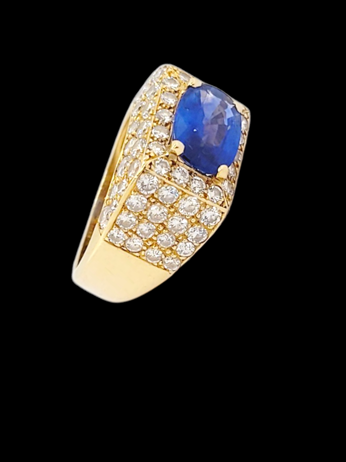Cool sapphire and diamond dress ring
SKU: 8112