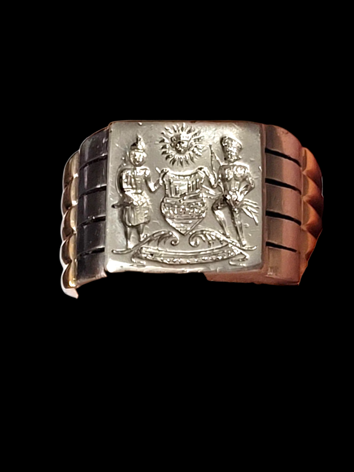 Rare antique Platinum and 18ct yellow gold signet ring
SKU: 8287