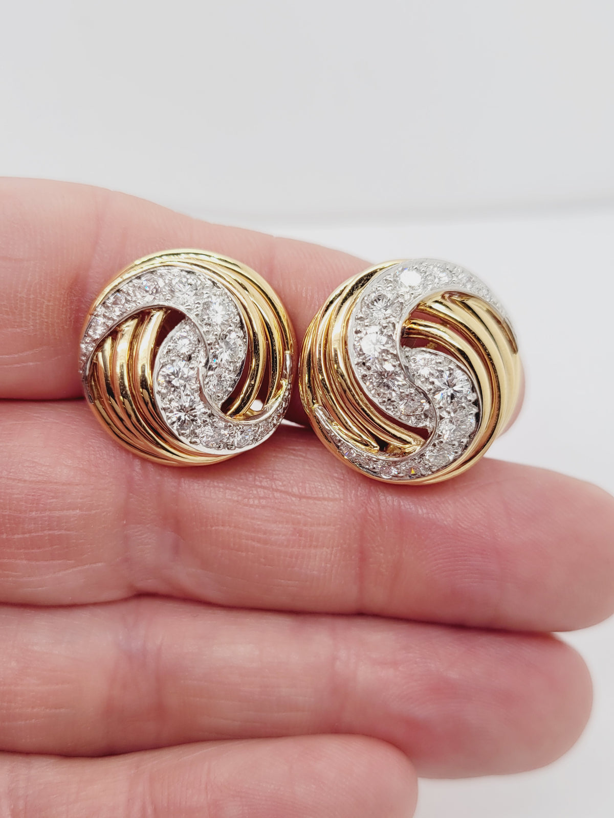 Cool vintage diamond and 18ct gold earrings sku 8761