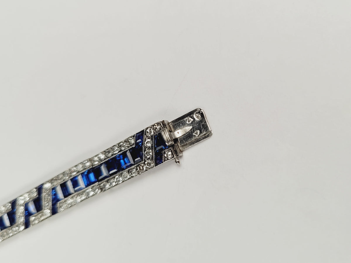 Fine Art deco sapphire and diamond bracelet Mellerio
SKU: 8221