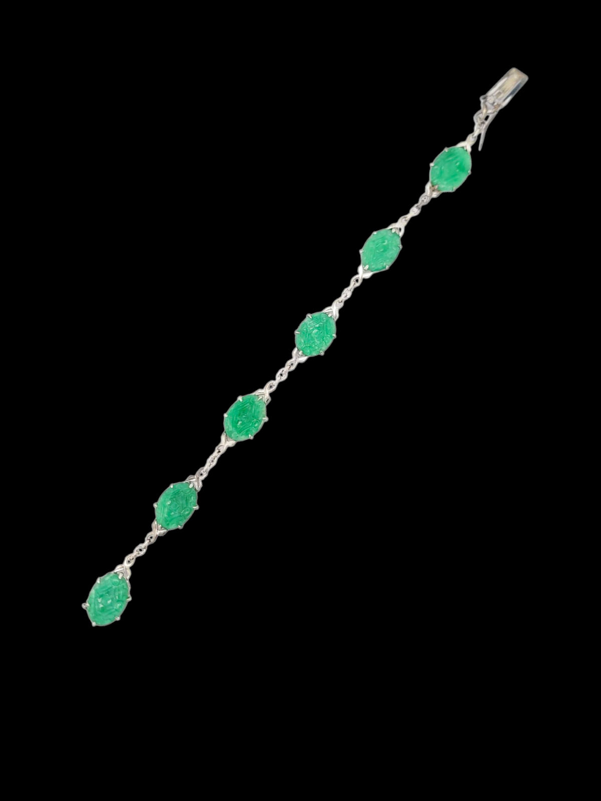 Art deco carved jade bracelet
SKU: 8034