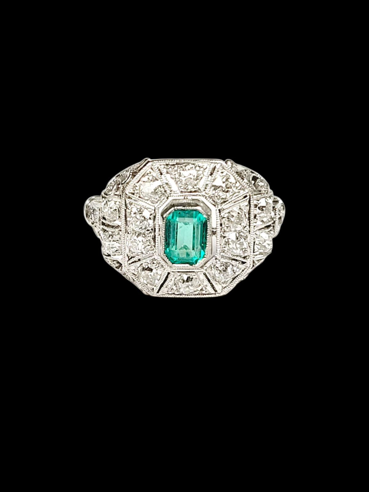 Art deco emerald and diamond engagement ring
SKU: 8225